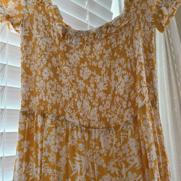 Dress - Picture 4 of 5